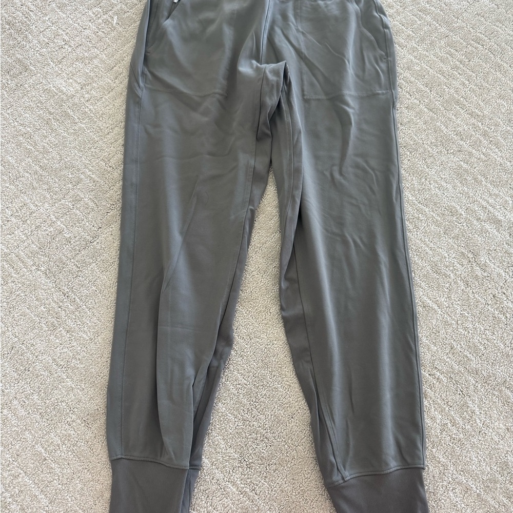 Athleta Venice High Rise Green Jogger Sweatpants with Modern Silhouette